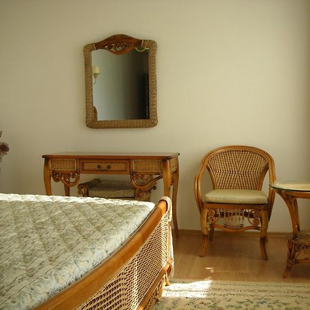 Oasis Suites Apartments And Studios Ravda Buitenkant foto
