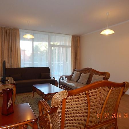 Oasis Suites Apartments And Studios Ravda Kamer foto