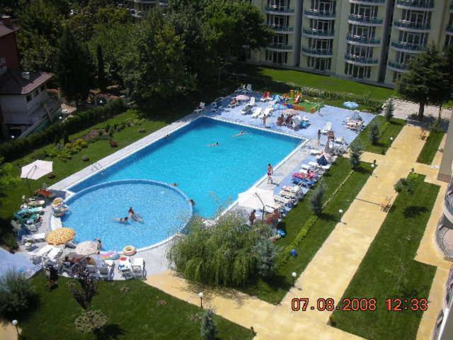 Oasis Suites Apartments And Studios Ravda Buitenkant foto