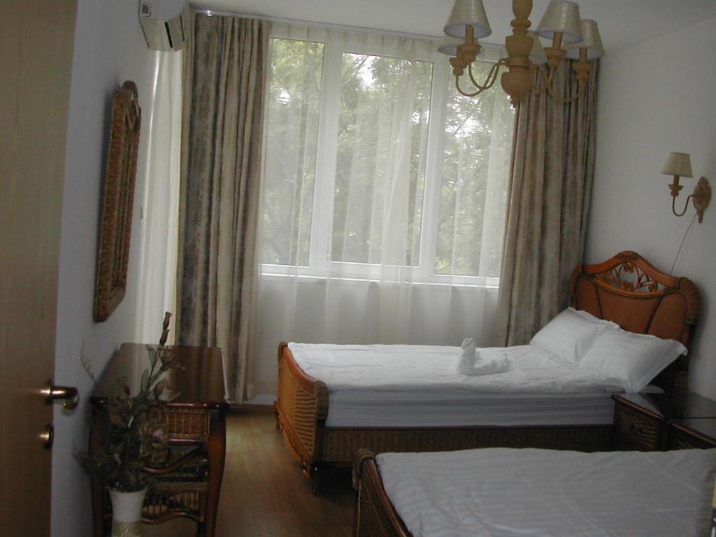 Oasis Suites Apartments And Studios Ravda Kamer foto