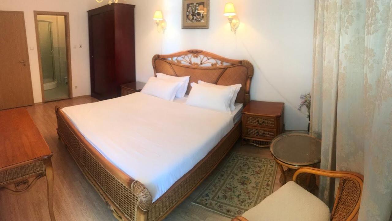 Oasis Suites Apartments And Studios Ravda Buitenkant foto