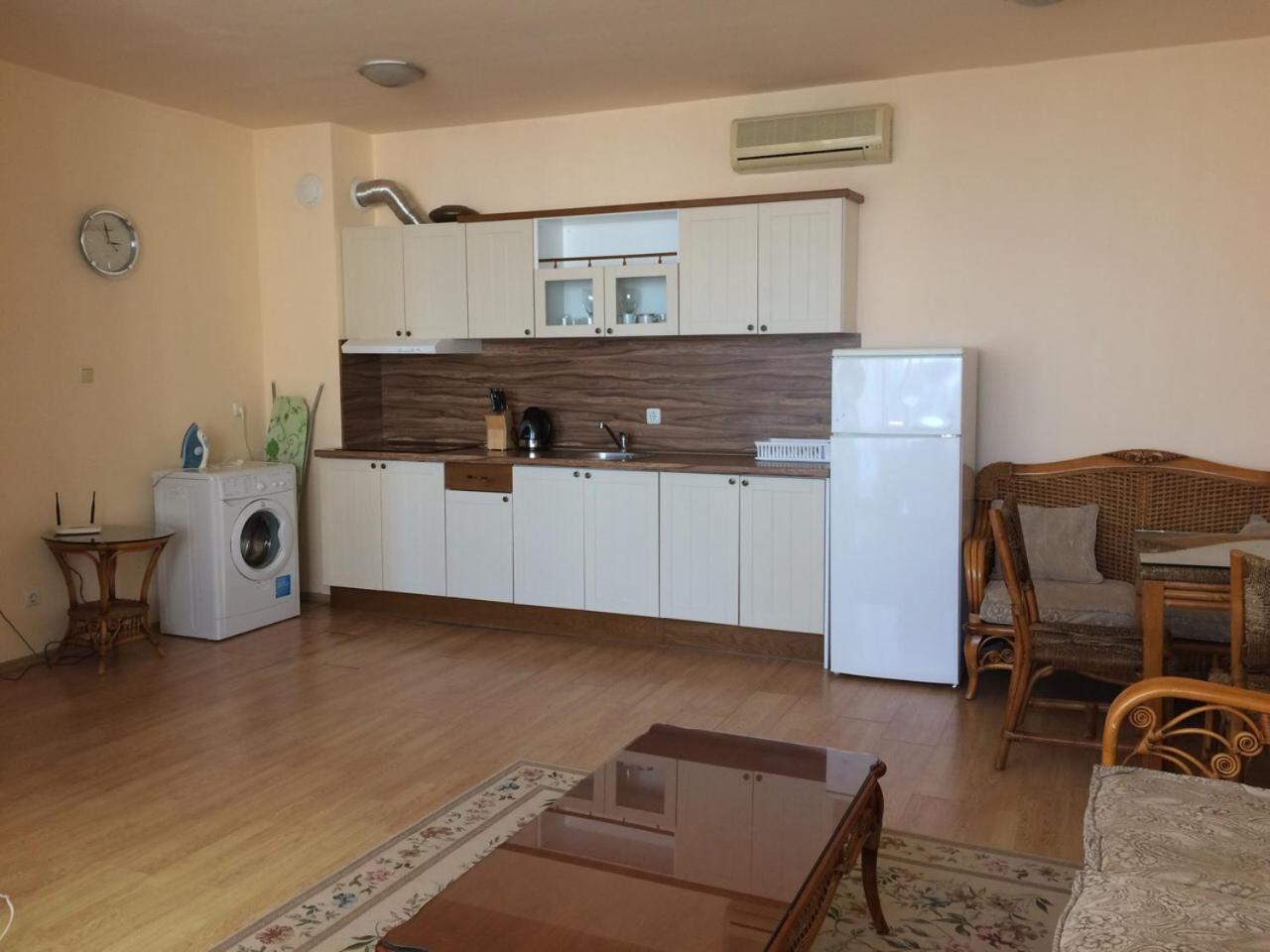 Oasis Suites Apartments And Studios Ravda Buitenkant foto